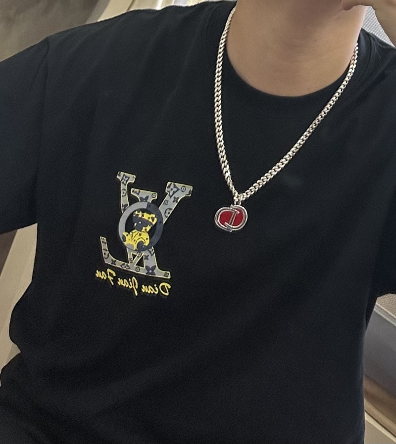 chr1st1an D10r necklaces